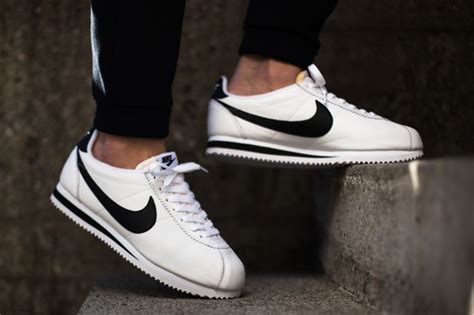 nike cortez wit zwart|nike cortez black white.